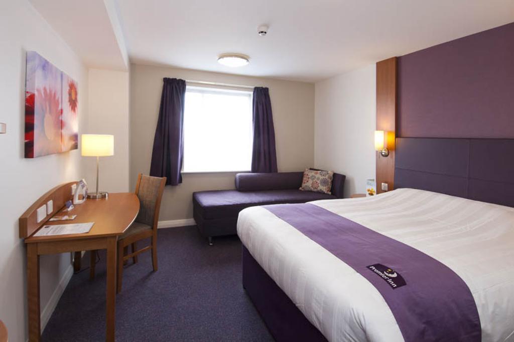 Premier Inn Sevenoaks/Maidstone Dış mekan fotoğraf